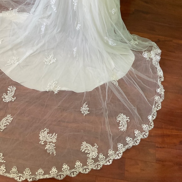 Essence of Australia street size 4 D2174 NWT Ivory wedding dress - Picture 7 of 16